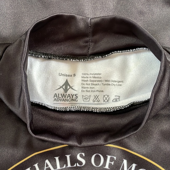 2021 Marine Corps Marathon mock turtleneck shirt. Unisex Small - Picture 3 of 5